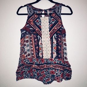 🌸3 for $12🌸Xhilaration Peplum Top w/ Lace Design